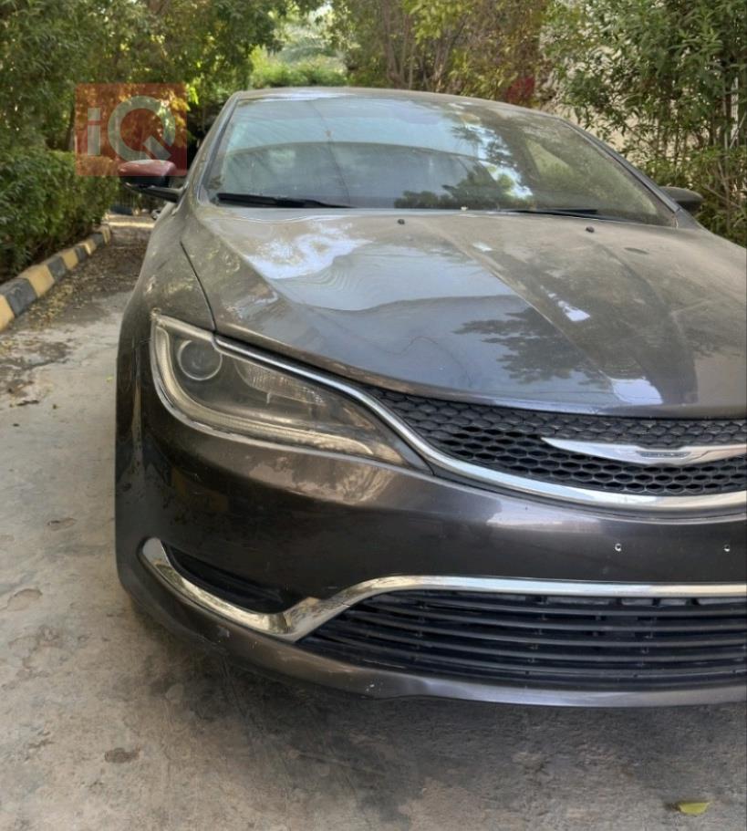 کرایسلەر 200